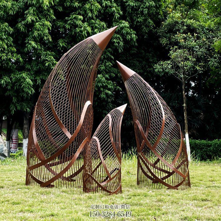 鏤空竹筍雕塑制作，景區(qū)案例，鏤空不銹鋼竹筍雕塑定做